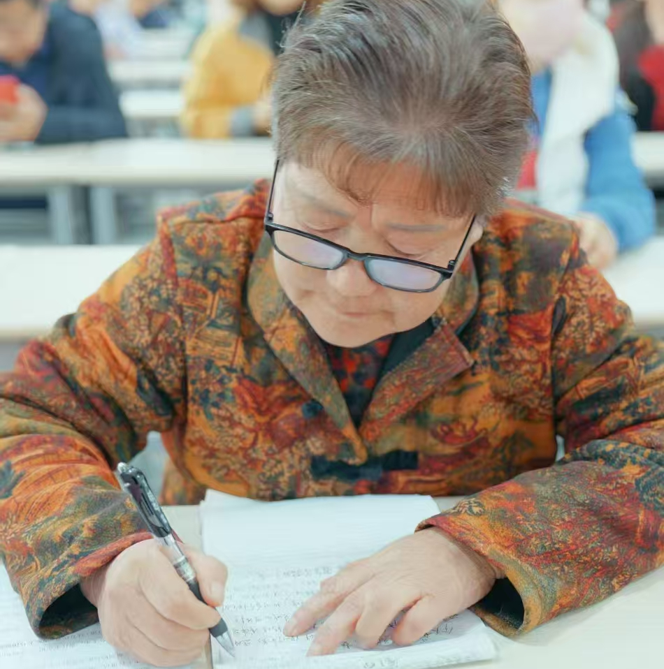 刘艳校长：心铸丹青，莫愁前路——致陕西省兴平市牵手希望小学创始人刘艳校长